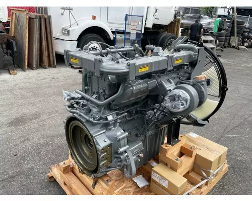 ISUZU 6HK1X Engine Assembly