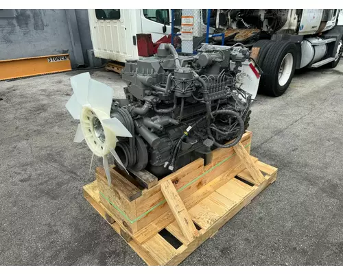 ISUZU 6HK1X Engine Assembly