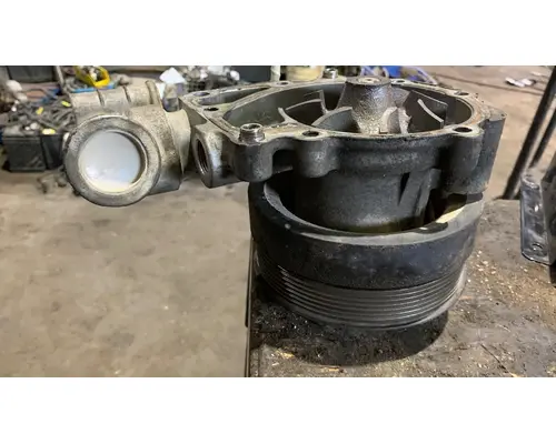 ISUZU 6HK1X Water Pump