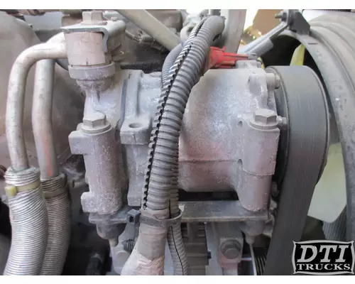 ISUZU 6HK1 Air Conditioner Compressor