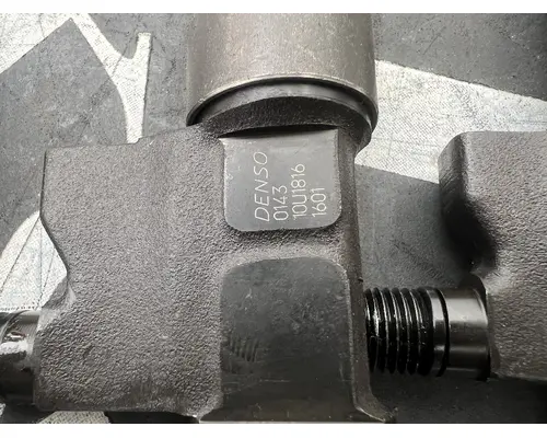 ISUZU 6HK1 Fuel Injector