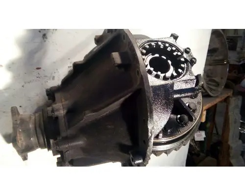 ISUZU D985Y Differential Assembly (Rear, Rear)