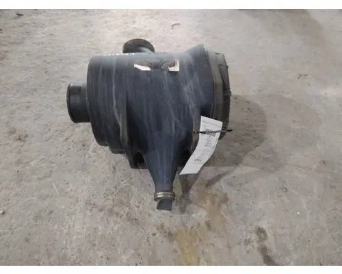 ISUZU FTR AIR CLEANER