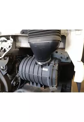 ISUZU FTR AIR CLEANER