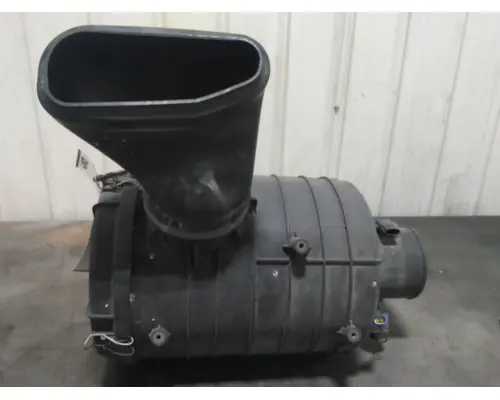 ISUZU FTR AIR CLEANER