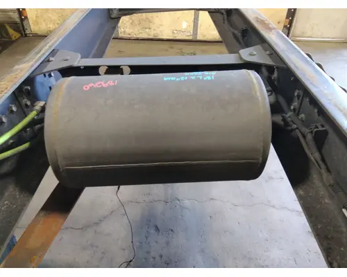 ISUZU FTR AIR TANK