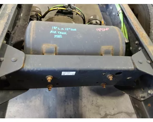 ISUZU FTR AIR TANK