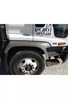 ISUZU FTR CAB SKIRT FILLER PANEL
