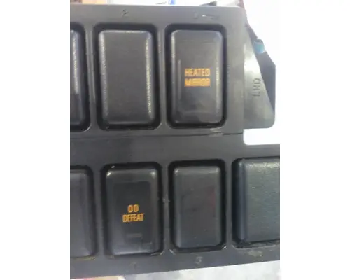 ISUZU FTR DASH CONTROL MODULE