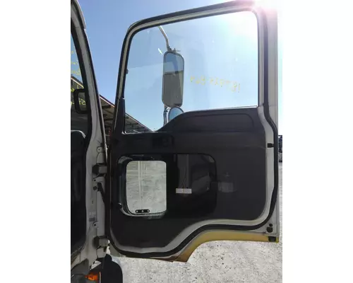 ISUZU FTR DOOR ASSEMBLY, FRONT