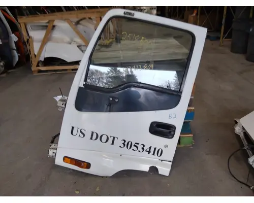 ISUZU FTR DOOR ASSEMBLY, FRONT