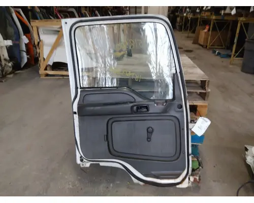 ISUZU FTR DOOR ASSEMBLY, FRONT