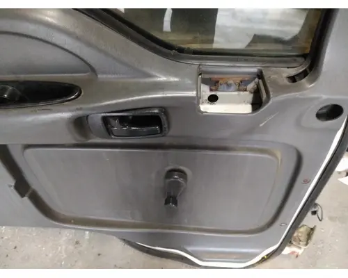 ISUZU FTR DOOR ASSEMBLY, FRONT