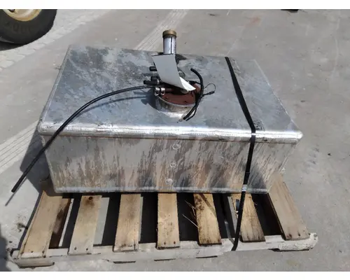 ISUZU FTR FUEL TANK