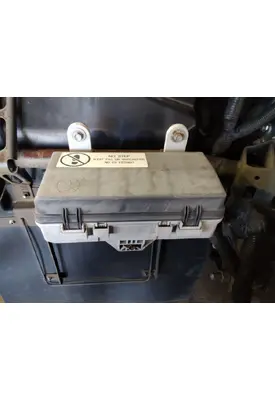 ISUZU FTR FUSE BOX