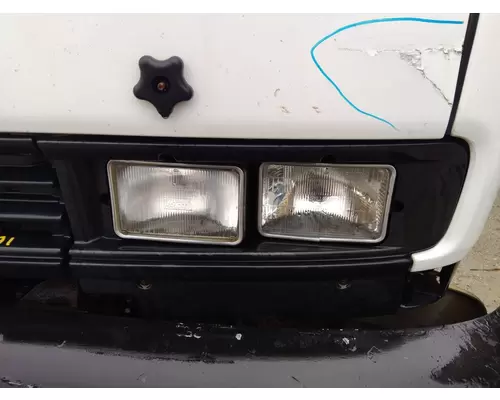 ISUZU FTR HEADLAMP ASSEMBLY