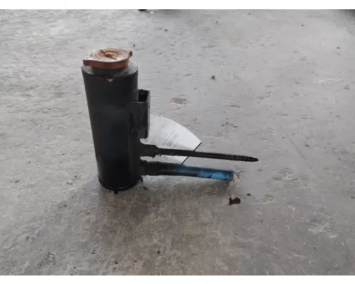 ISUZU FTR POWER STEERING RESERVOIR