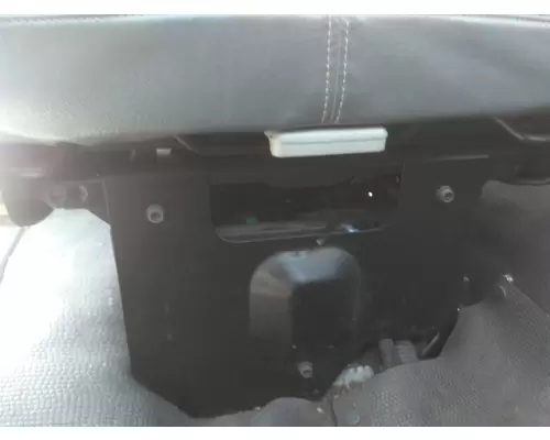 ISUZU FVR SEAT, FRONT