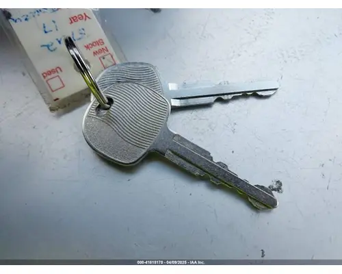 ISUZU MOE35 Transmission Assembly