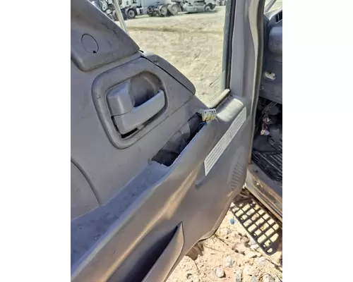 ISUZU NPR 1995-2007 DOOR ASSEMBLY, FRONT
