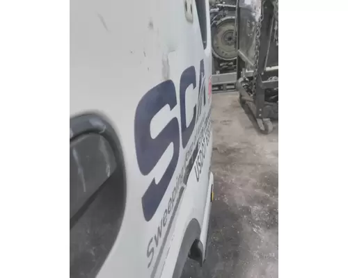 ISUZU NPR 1995-2007 DOOR ASSEMBLY, FRONT