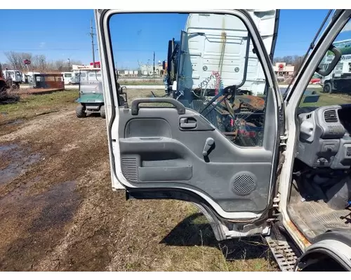 ISUZU NPR 1995-2007 DOOR ASSEMBLY, FRONT