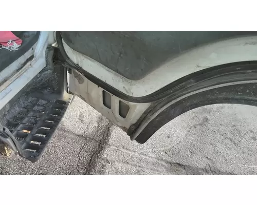 ISUZU NPR 1995-2007 DOOR ASSEMBLY, FRONT