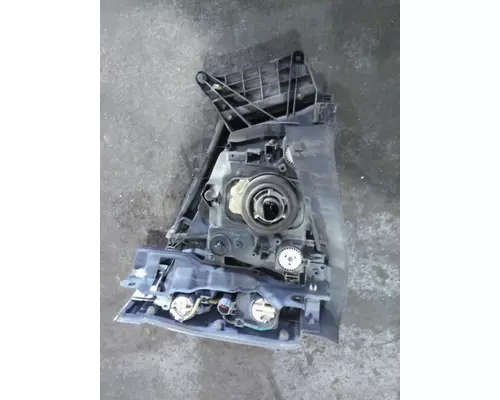ISUZU NPR 2004-2007 HEADLAMP ASSEMBLY