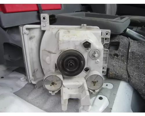 ISUZU NPR 2008-2020 HEADLAMP ASSEMBLY