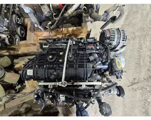 ISUZU NPR-HD Alternator