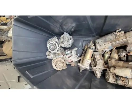ISUZU NPR-HD Alternator
