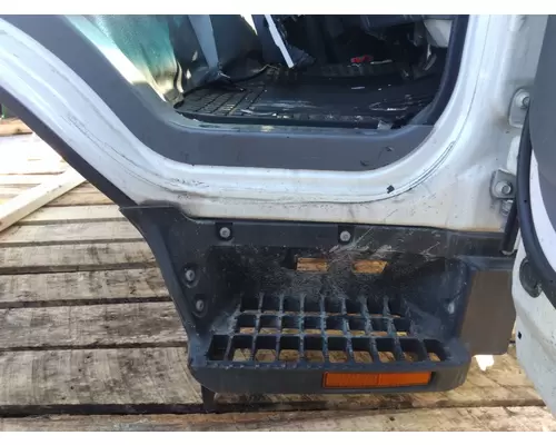 ISUZU NPR HD CAB