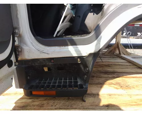 ISUZU NPR HD CAB