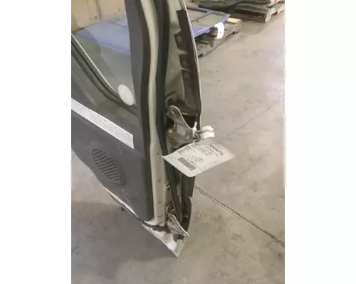 ISUZU NPR HD DOOR ASSEMBLY, FRONT