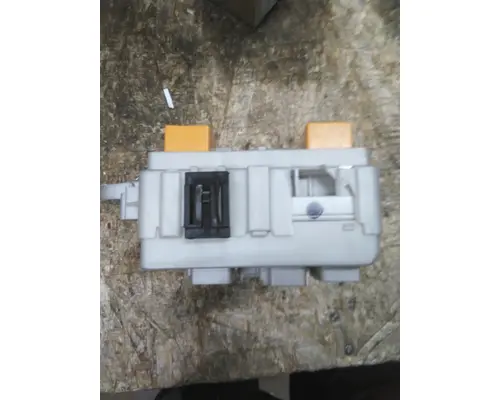 ISUZU NPR HD FUSE BOX
