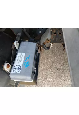 ISUZU NPR HD FUSE BOX