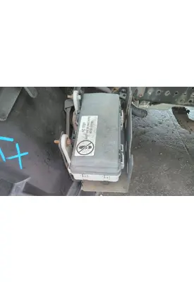 ISUZU NPR HD FUSE BOX