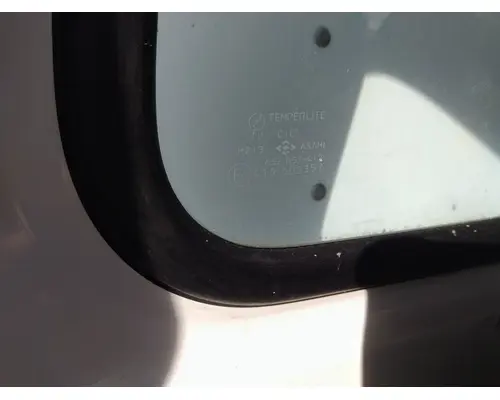 ISUZU NPR HD GLASS, BACK
