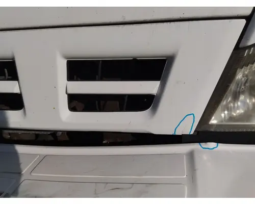 ISUZU NPR HD GRILLE