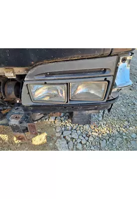 ISUZU NPR HD HEADLAMP ASSEMBLY