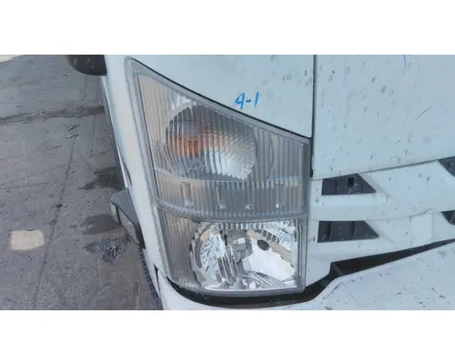 ISUZU NPR HD HEADLAMP ASSEMBLY