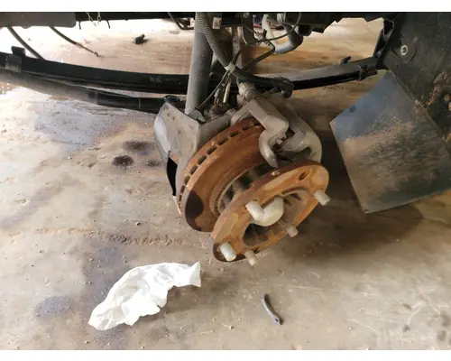 ISUZU NPR-HD Hub