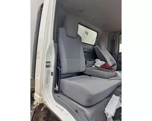 ISUZU NPR HD SEAT, FRONT