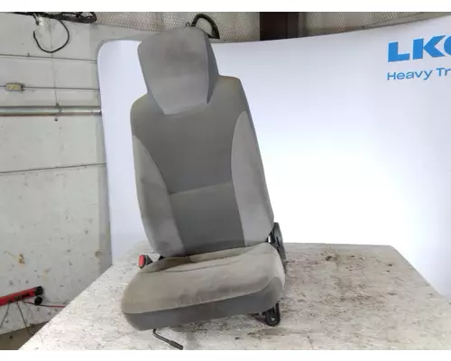ISUZU NPR HD SEAT, FRONT