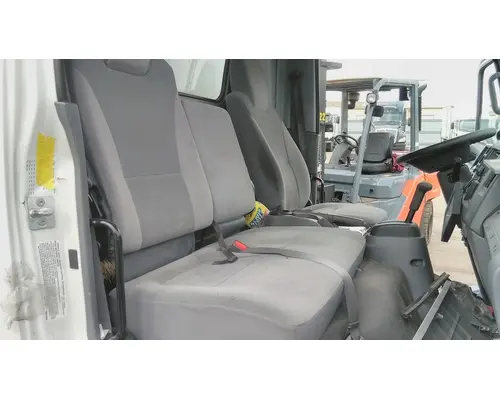 ISUZU NPR HD SEAT, FRONT
