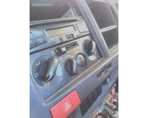 ISUZU NPR HD TEMPERATURE CONTROL