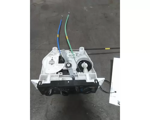 ISUZU NPR HD TEMPERATURE CONTROL