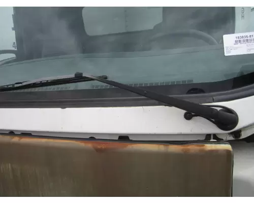 ISUZU NPR HD WINDSHIELD WIPER ARM