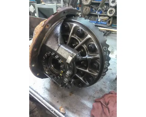 ISUZU NPRR456 DIFFERENTIAL ASSEMBLY REAR REAR