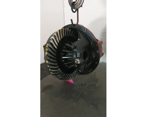ISUZU NPRR538 DIFFERENTIAL ASSEMBLY REAR REAR